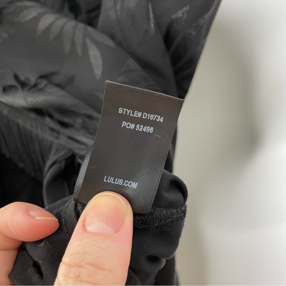 NWT Lulu’s Ignite My Love Strapless Embossed Satin Fringe Gown In Black Size XL - Picture 8 of 9